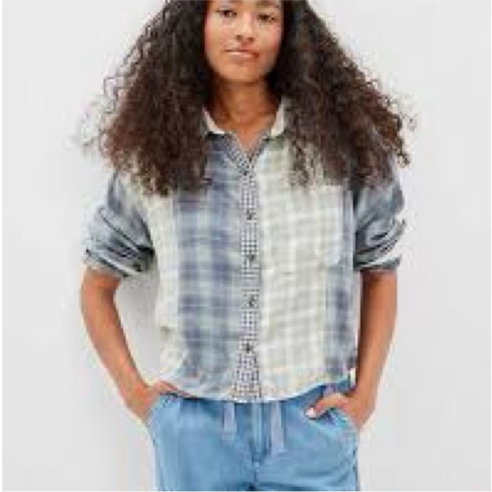 American Eagle Outfitters Blue Cream Button Down Shirt - Picture 15 of 15